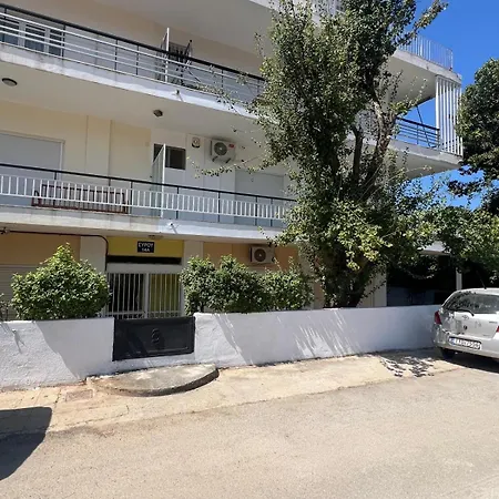 Calm Apartamento Loutráki