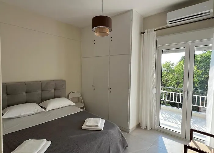 Calm Loutraki (Corinthia)